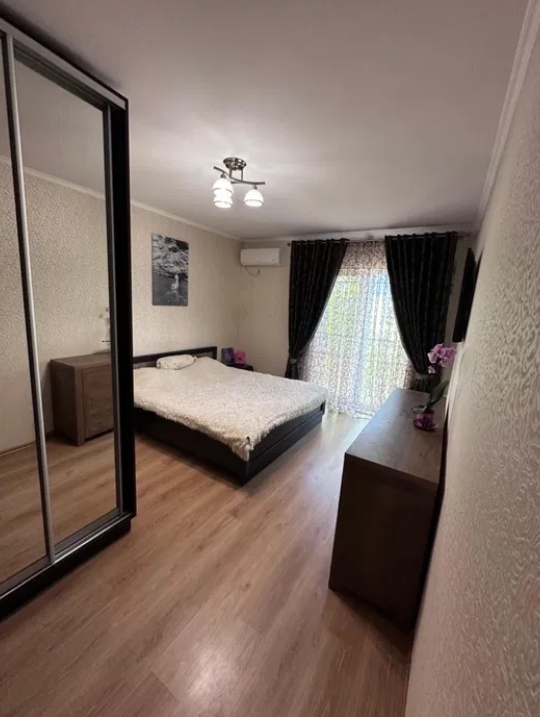 продажа трехкомнатной квартиры номер A-173879 в Малиновском районе, фото номер 10